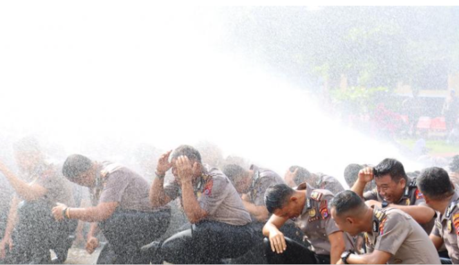 
					Puluhan Personel Polres Serang Naik Pangkat