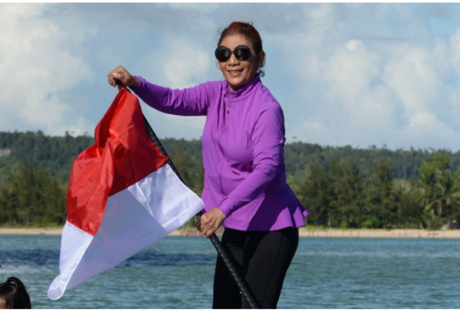 
					Ramainya Para Netizen ,Tanggapi Sentilan Susi Pudjiastuti tentang Pagar Laut Misterius, “Ngomong Kasar Boleh Kok Bu !!