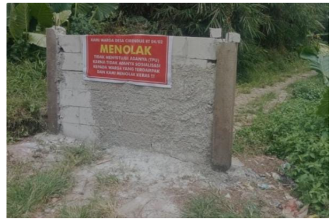 
					Gonjang-Ganjing Rencana Perluasan,TPU Desa Cirendeh