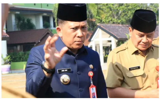 
					Pj Bupati Tangerang akui Pagar Laut di Pantura ada Sejak Pertengahan 2024,