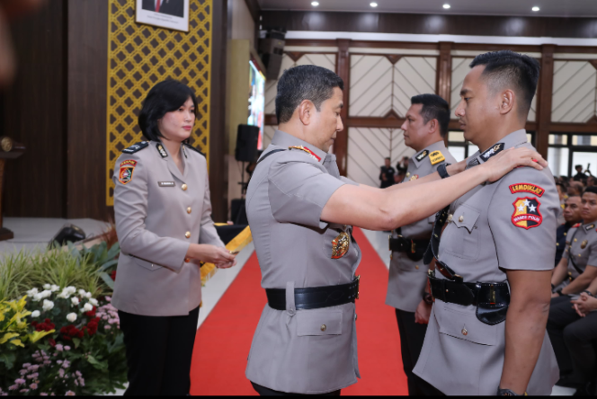 
					Wakapolri Resmi Membuka Pendidikan Sespimti Polri Dikreg ke-34 dan Sespimmen Polri Dikreg ke-65 TA 2025 di Lembang