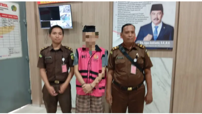 
					Mantan Kades Gembong Bakal di Bui Seumur Hidup dan Denda 1 M Akibat KKN DD