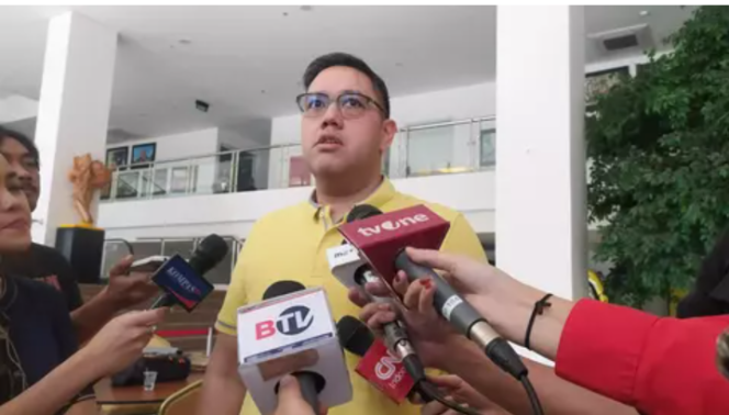 
					Wakil Ketua Komisi I DPR Dave Laksono Mendesak Kasus Penembakan Warga Indonesia di Malaysia