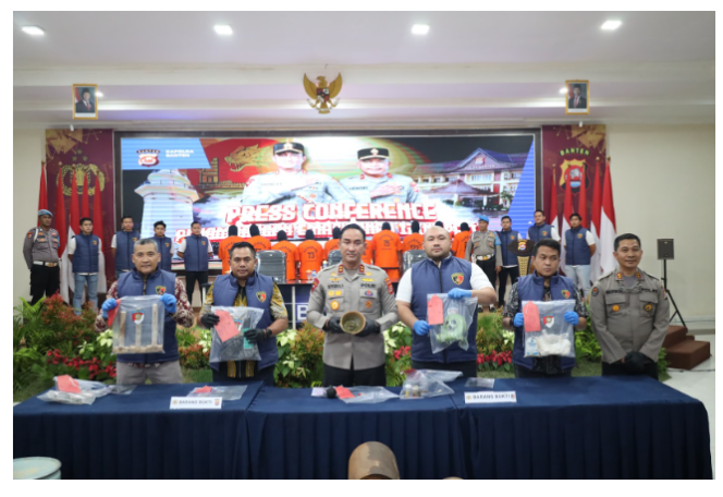 
					Polda Banten Berantas PETI, 10 Pelaku Ditangkap di Lebak
