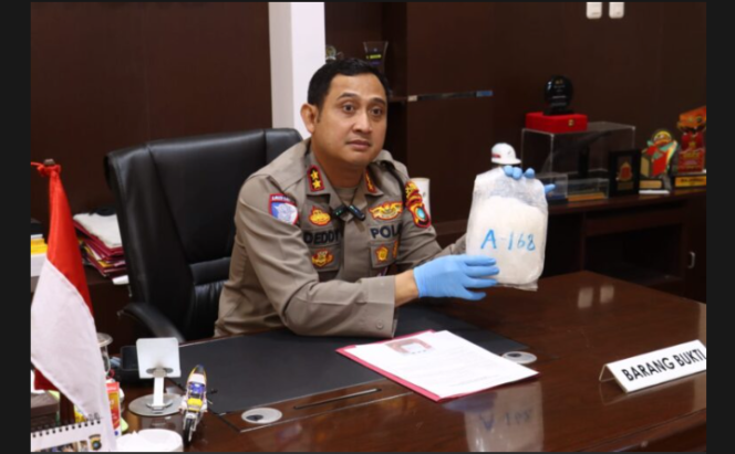
					Sat Resnarkoba Polres Belitung Amankan 1,05 KG Sabu Di Pantai Batu Bedil