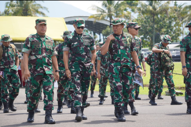 
					Danpasmar 1 Hadiri Rapat dan Tinjau Medan Dalam Rangka Kegiatan Pengukuhan Panglim Korps Marinir