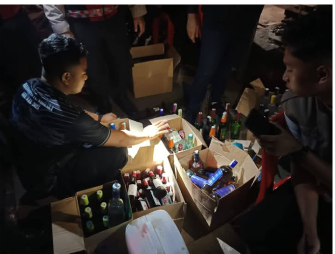 
					Polrestabes Semarang Gerebek Wilayah Barat & Utara, Sita Barang Bukti Miras Ilegal