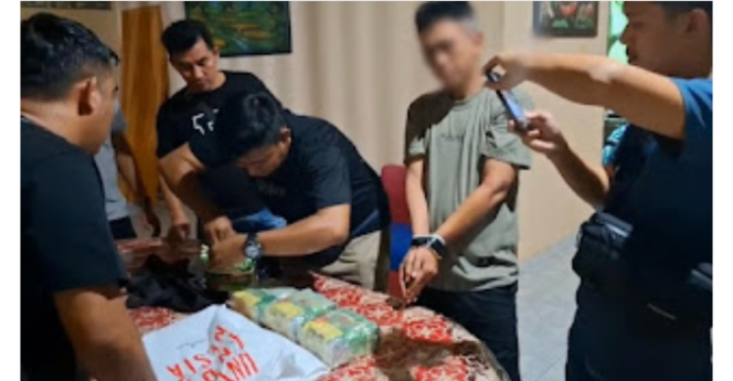 
					Polda Sulteng Gagalkan Peredaran 4,4 Kilogram Sabu dari Malaysia