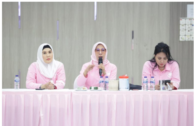
					Dibentuk di Polda Jatim Pink Sehati Jadi Problem Solving Bagi Keluarga Polri