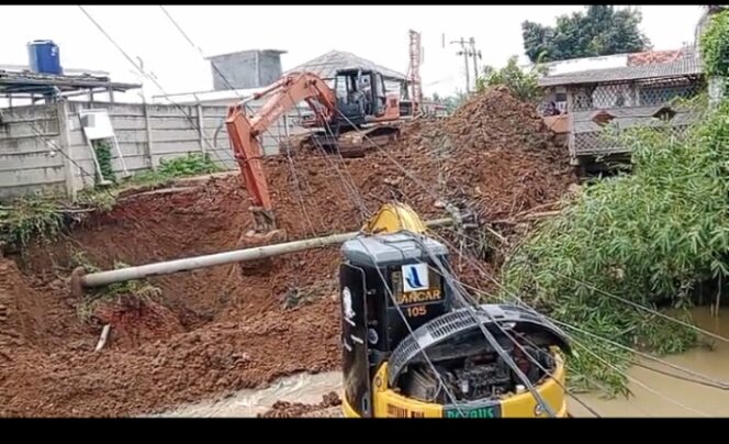 
					Bupati Kabupaten Tangerang Diminta, Segera Evaluasi Kontraktor Rekanan Dinas Bina Marga.