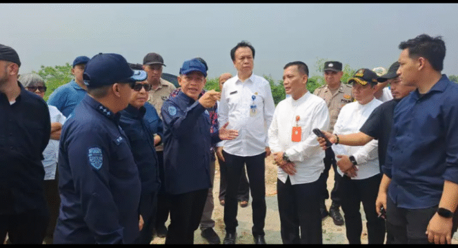 
					DLH Kabupaten Tangerang Dinilai Gagal Kelola Sampah. Kementrian Lingkungan Hidup Segel TPA Jatiwaringin