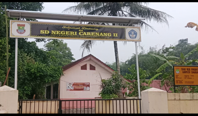 
					Pungut Dana Untuk Acara Perpisahan,SDN Carenang 2 Patut Dipertanyakan