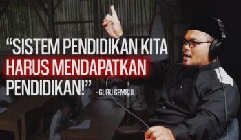 Gambar Guru Gembul di podcast. (Foto: IST. Mantv7.id)