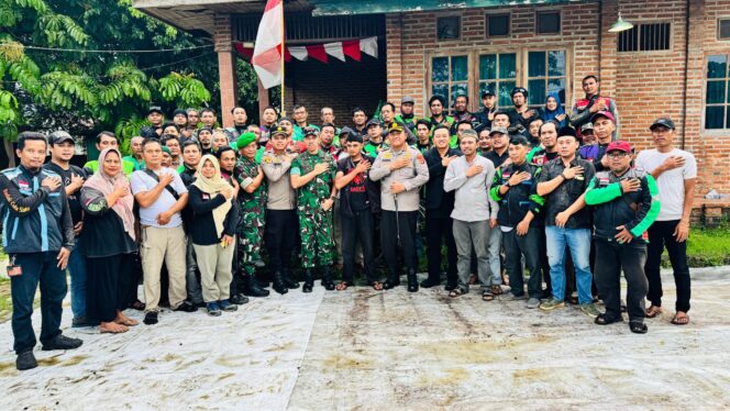 
					Kapolresta Tangerang, Dandim 0510 Tigaraksa Sambangi Komunitas Ojol Bersama Jaga Kondusivitas Wilayah